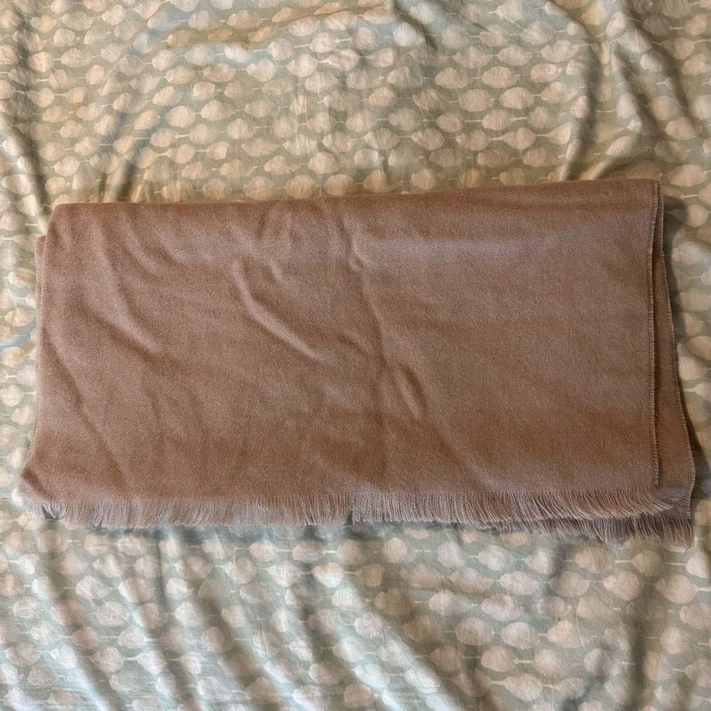 RH alpaca wool Scarf 🧣Restoration Hardware - Picture 3 of 6